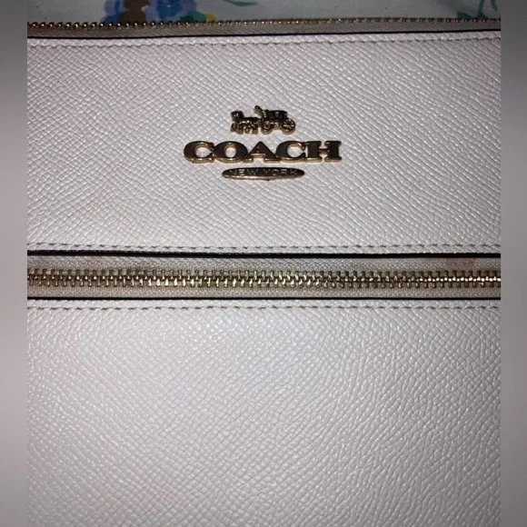 Coach MINI Rowan File Crossbody Bag - Picture 1 of 10